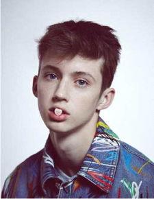 明星戳爷,音乐界的闪耀新星，青春活力的代名词