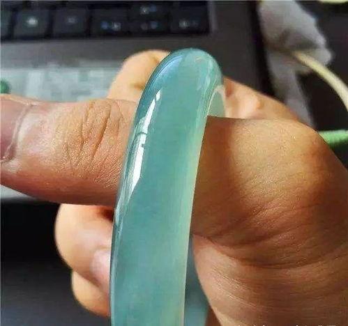 怎样看翡翠蓝水料的好坏,翡翠蓝水料品质鉴定的关键要素解析