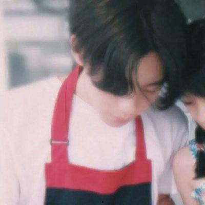 抖音网红情侣瑶瑶,甜蜜日常，爱情故事引网友热议