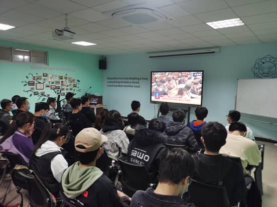 中国人大学生爆料视频,揭秘校园生活背后真相